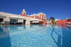 Отель Pousada Palacio de Estoi – Small Luxury Hotels of the World  Эштой